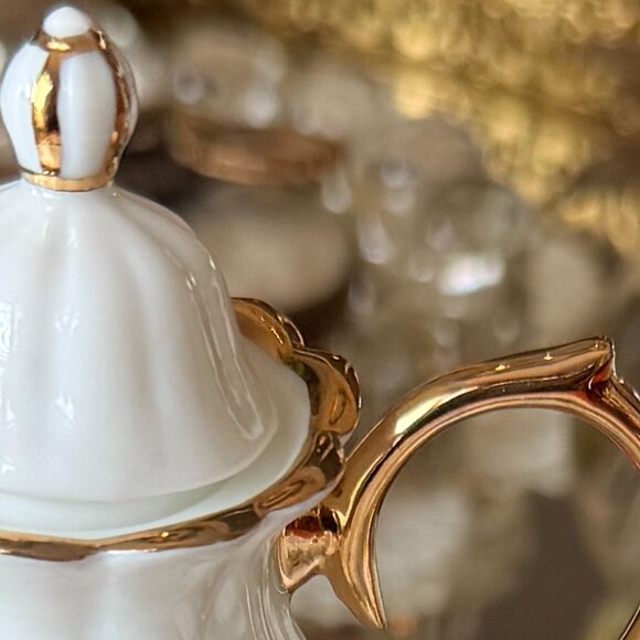 Vintage French Childs Tea set fine porcelain - Picture 14 of 17